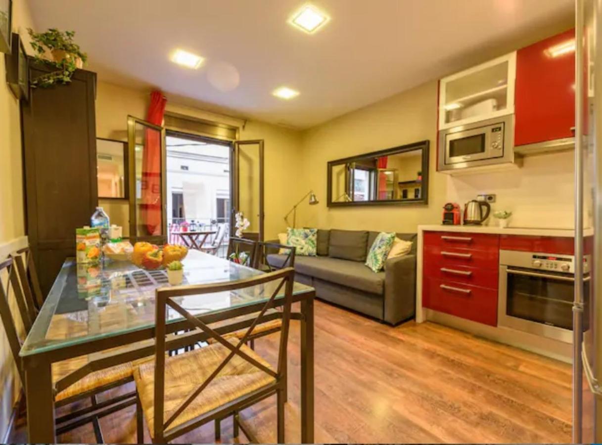 Ramblasrentals Cozy Renovated 2Br With Balcony Lift 20M Rambla - Parking - Wifi Барселона Екстериор снимка