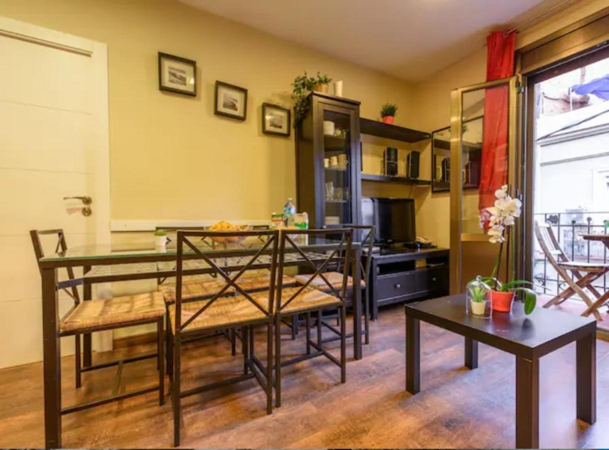 Ramblasrentals Cozy Renovated 2Br With Balcony Lift 20M Rambla - Parking - Wifi Барселона Екстериор снимка