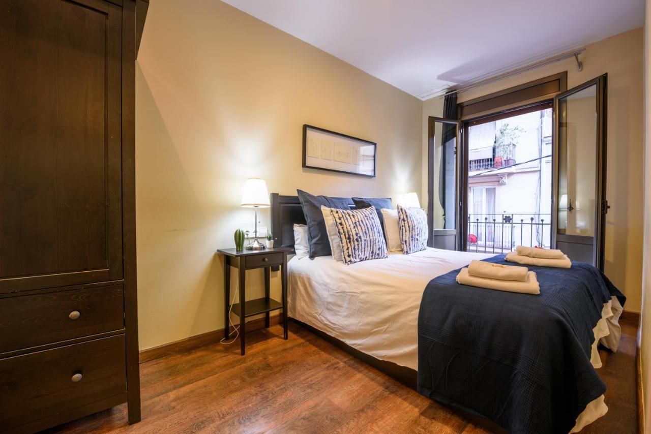 Ramblasrentals Cozy Renovated 2Br With Balcony Lift 20M Rambla - Parking - Wifi Барселона Екстериор снимка