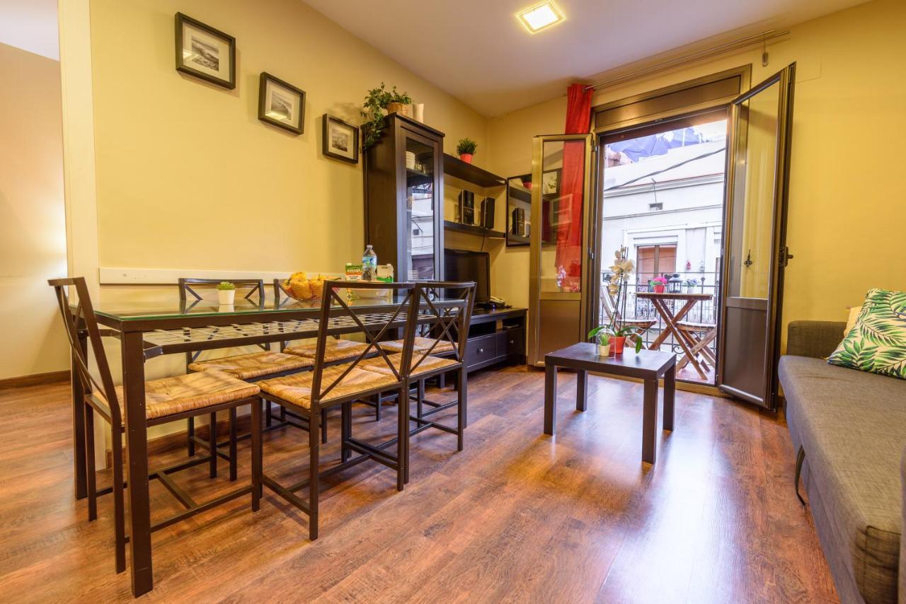 Ramblasrentals Cozy Renovated 2Br With Balcony Lift 20M Rambla - Parking - Wifi Барселона Екстериор снимка