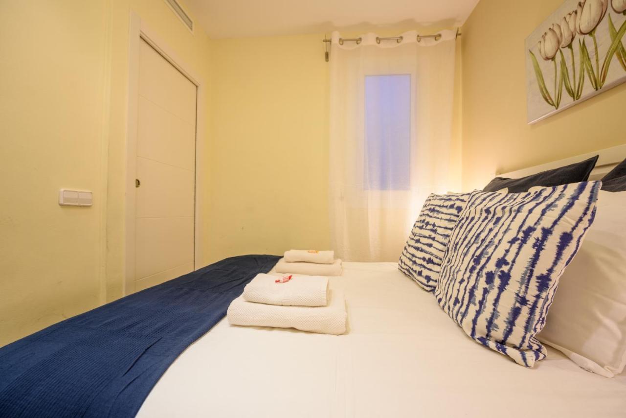 Ramblasrentals Cozy Renovated 2Br With Balcony Lift 20M Rambla - Parking - Wifi Барселона Екстериор снимка
